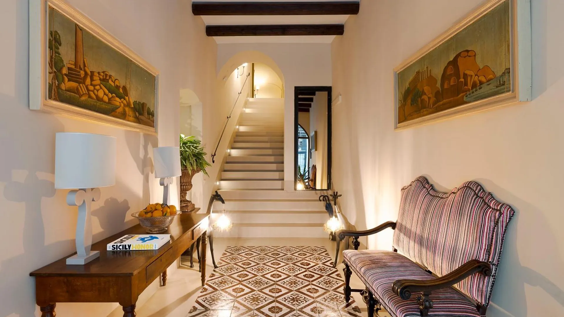 Palazzo Arone Dei Baroni Di Valentino Hotel Palermo 3*,  Italië