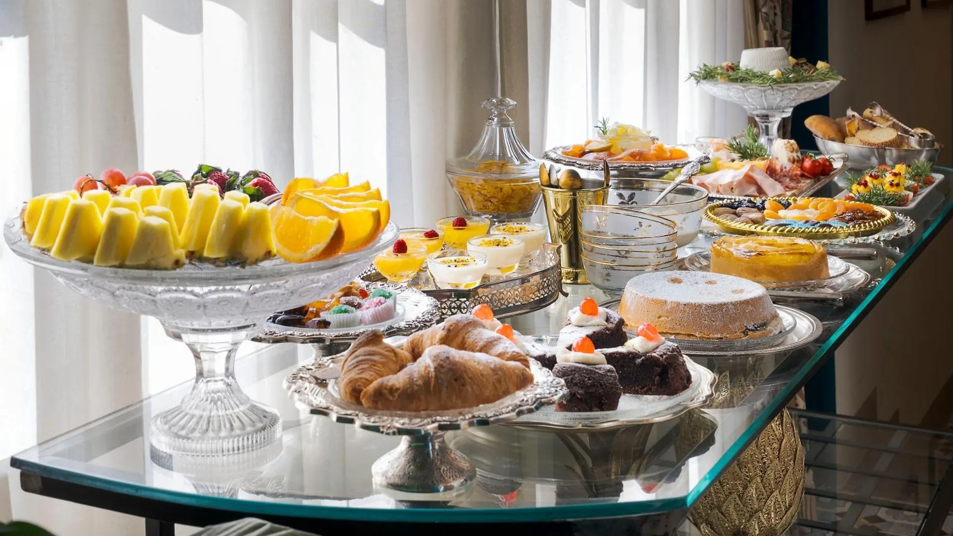 Hotel Palazzo Arone Dei Baroni Di Valentino à Palerme Maison d'hôtes
