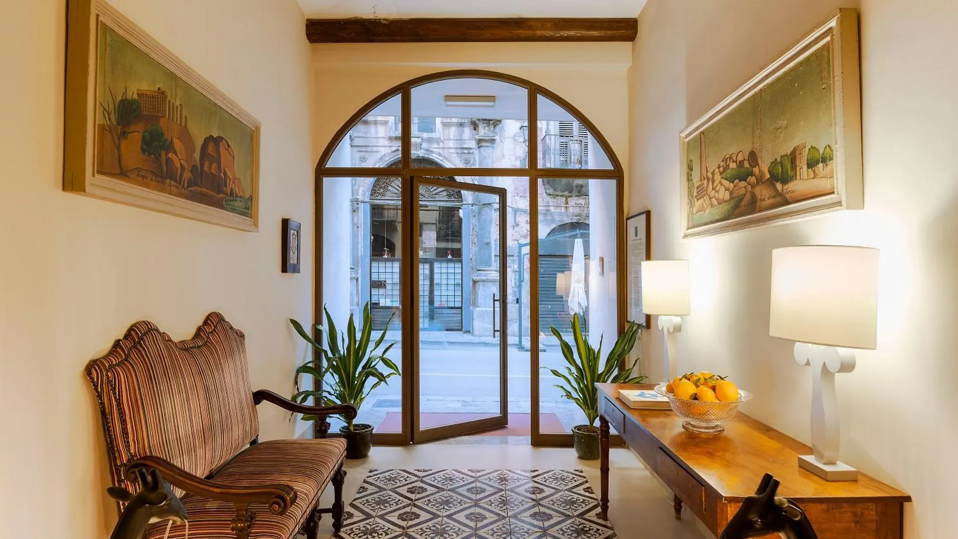Palazzo Arone Dei Baroni Di Valentino Hotel Palermo Italy